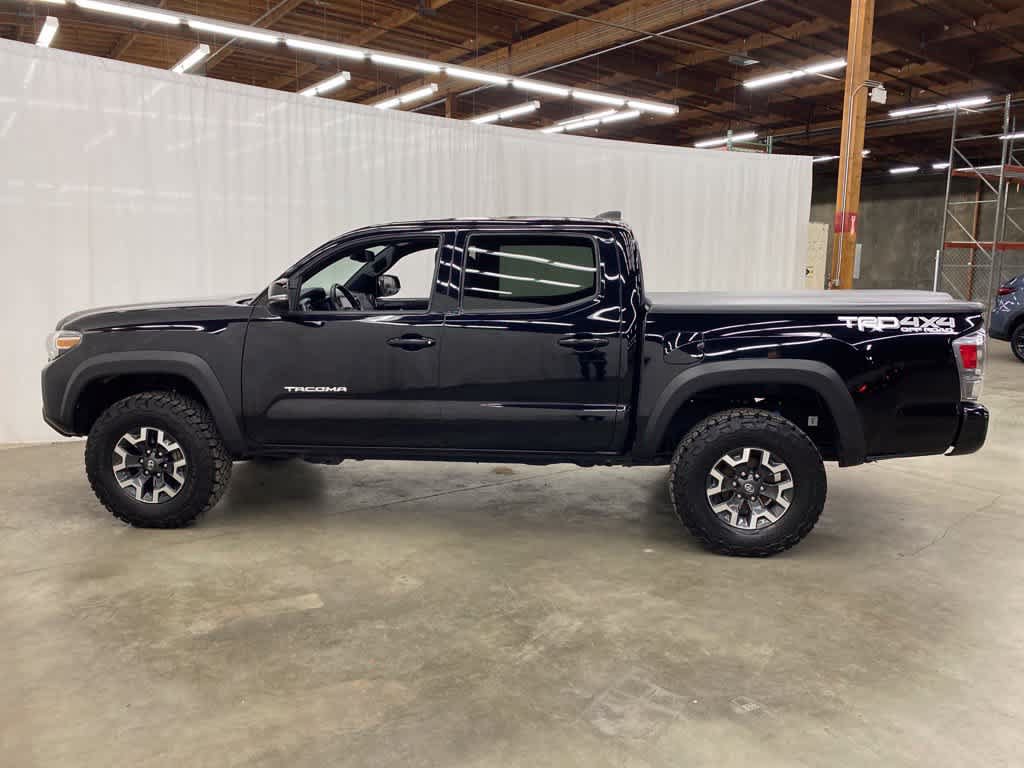 Used 2021 Toyota Tacoma TRD Off-Road w/ Technology Package AWD/4WD image 3