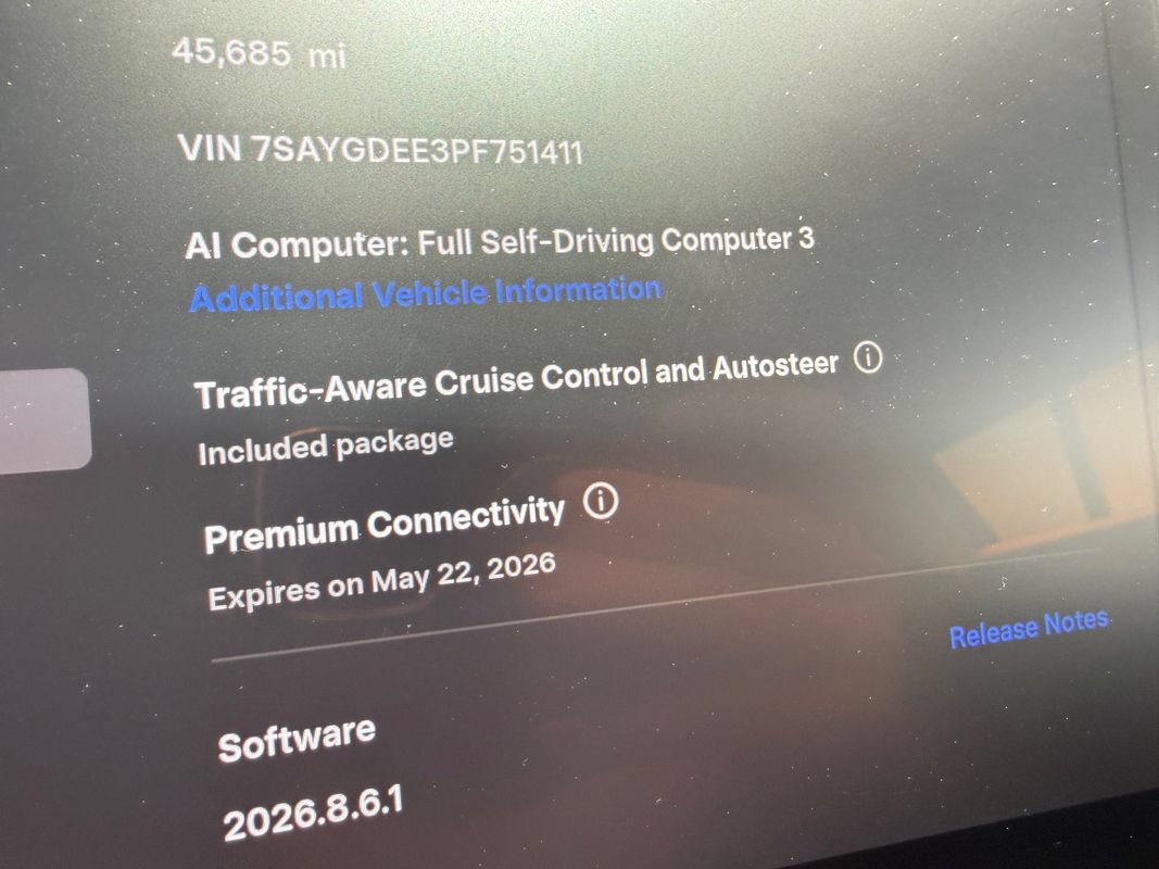 Used 2023 Tesla Model Y Long Range AWD/4WD image 35