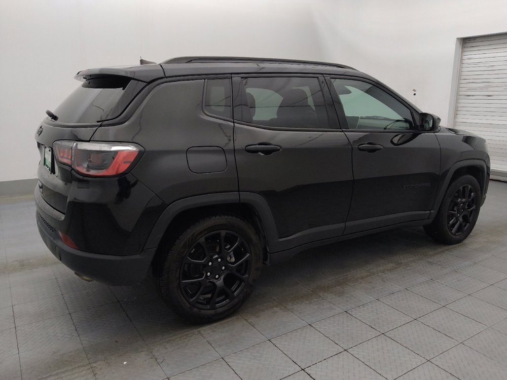 Used 2022 Jeep Compass Latitude FWD image 10