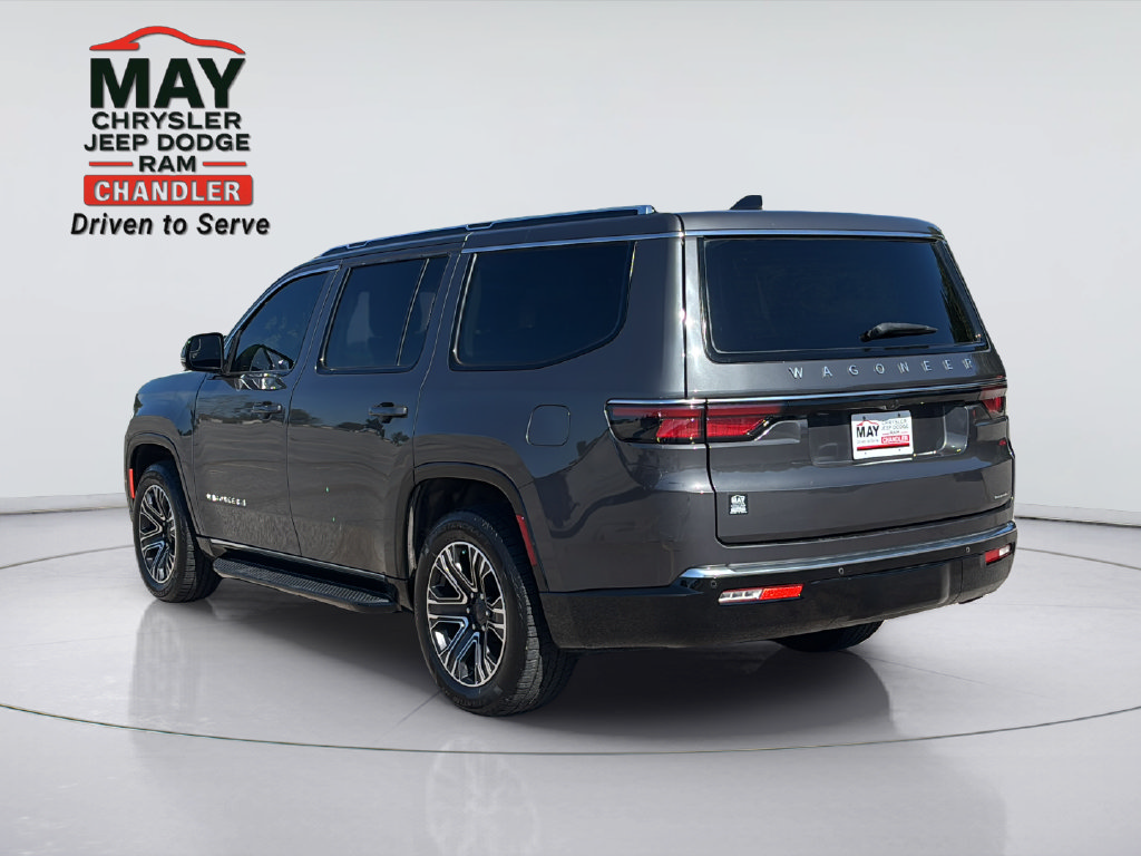 Used 2022 Jeep Wagoneer Series III RWD image 5