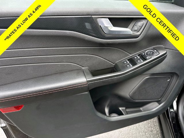 Certified 2025 Ford Escape ST-Line w/ Tech Pack #1 AWD/4WD image 10
