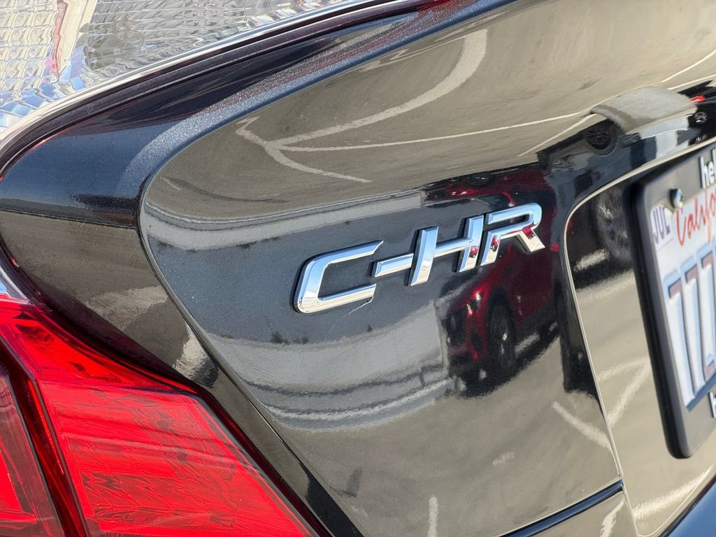 Used 2018 Toyota C-HR XLE FWD image 24