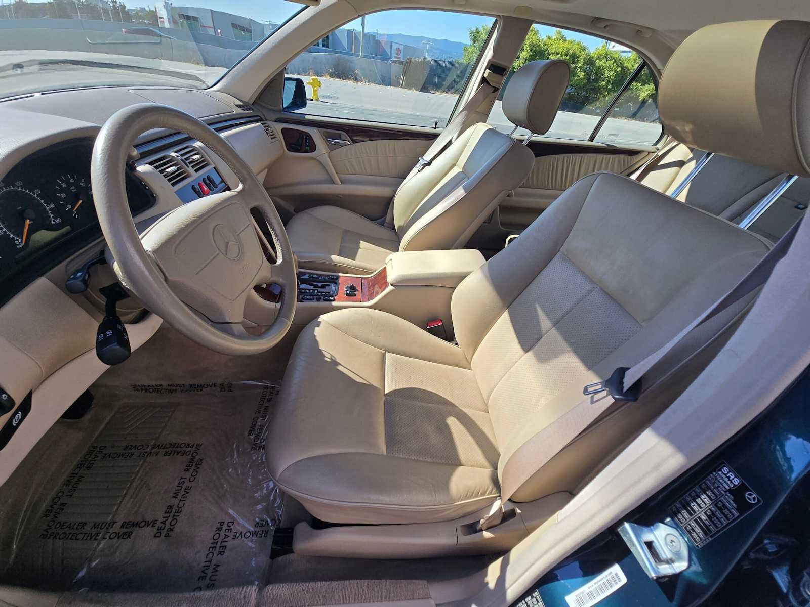 Used 1999 Mercedes-Benz E 320 Sedan image 21