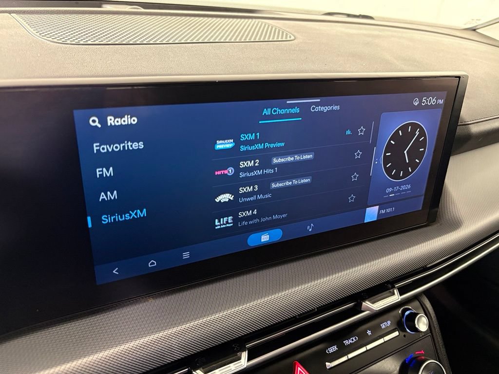 Used 2025 Hyundai Sonata SEL FWD image 29