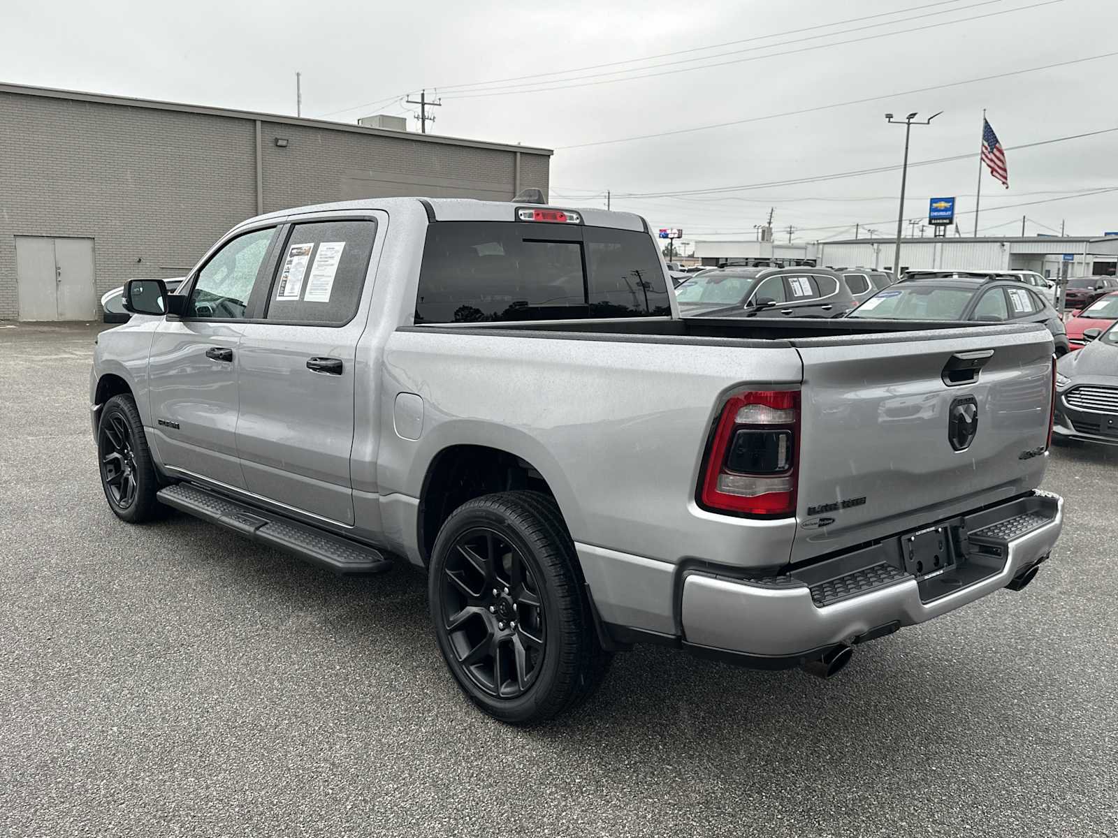 Used 2023 RAM 1500 Laramie AWD/4WD image 6