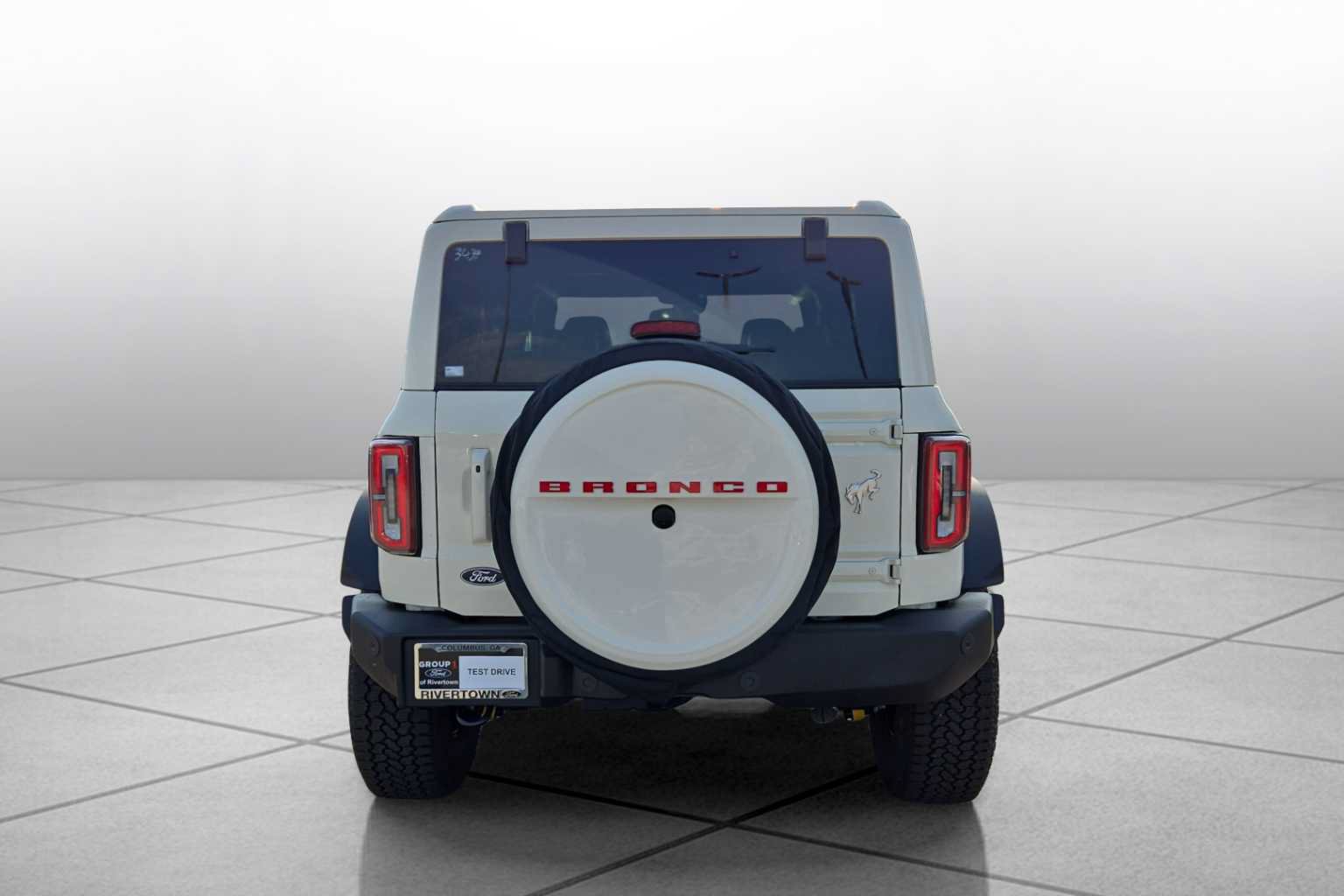 New 2026 Ford Bronco Outer Banks w/ Sasquatch Package AWD/4WD image 4