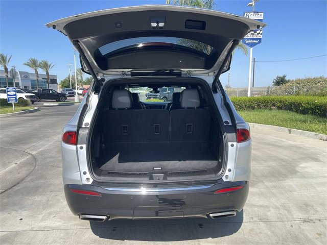 Used 2022 Buick Enclave Premium image 25