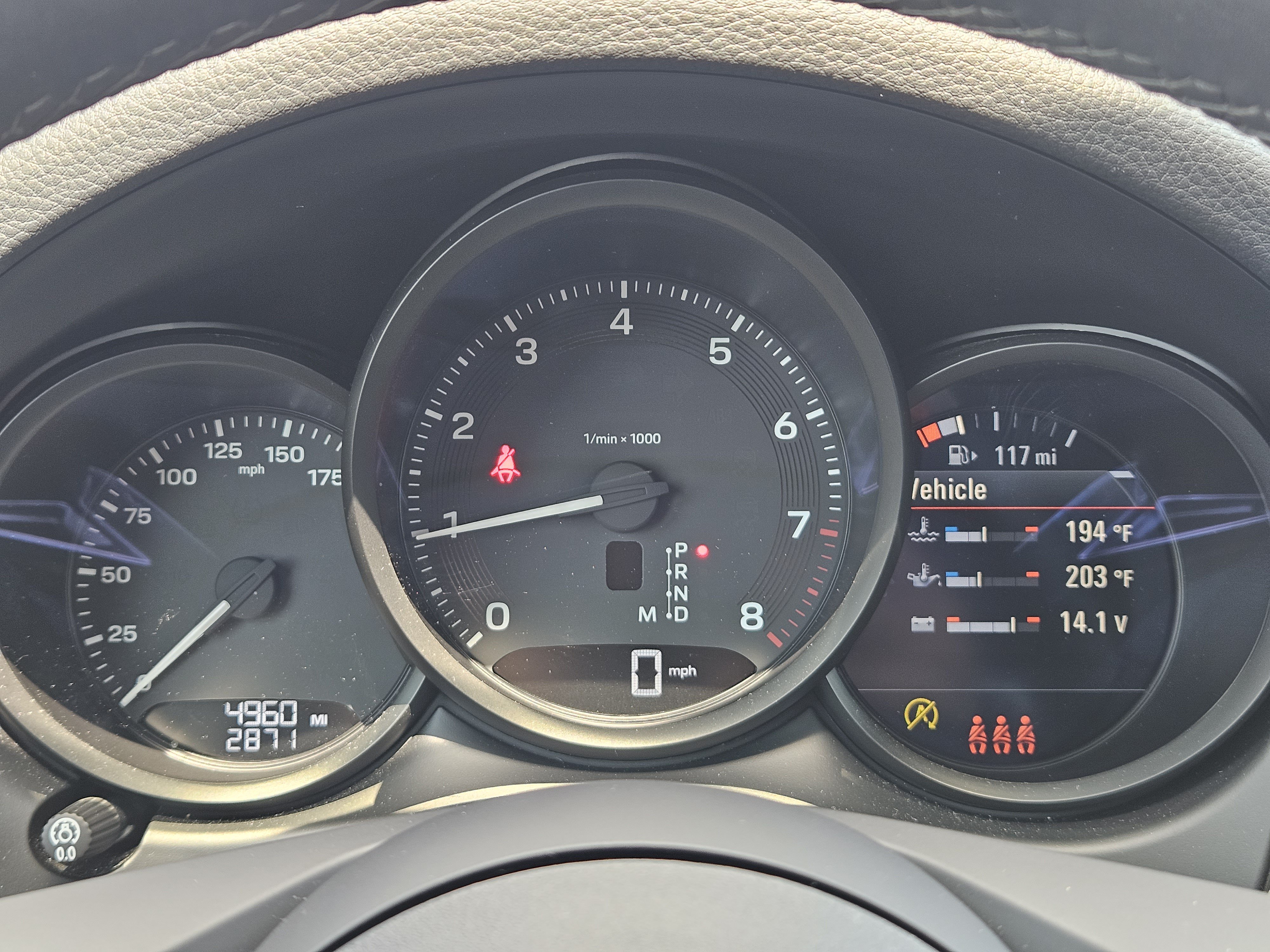 Certified 2026 Porsche Macan AWD/4WD image 16
