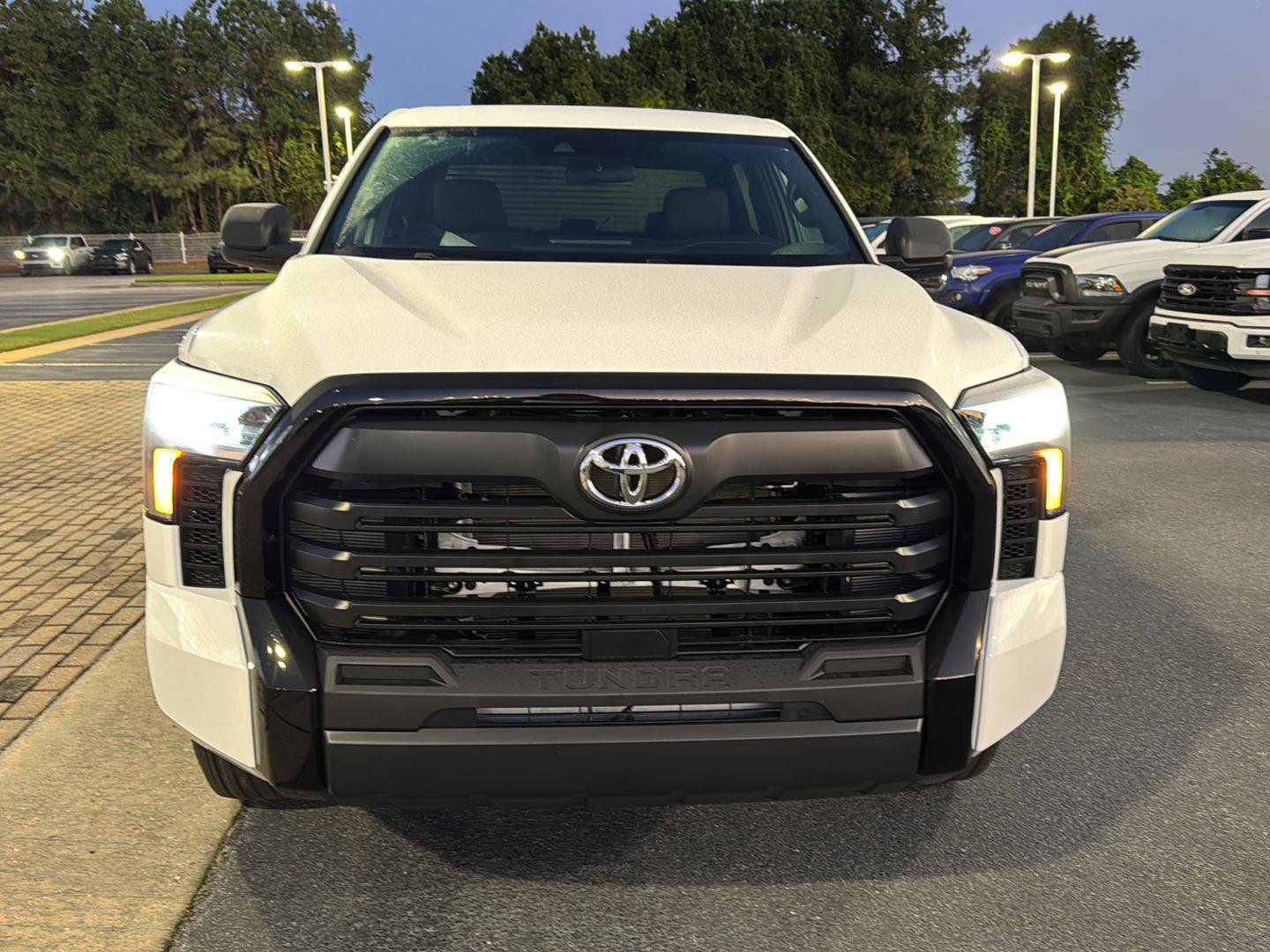 New 2026 Toyota Tundra SR image 7