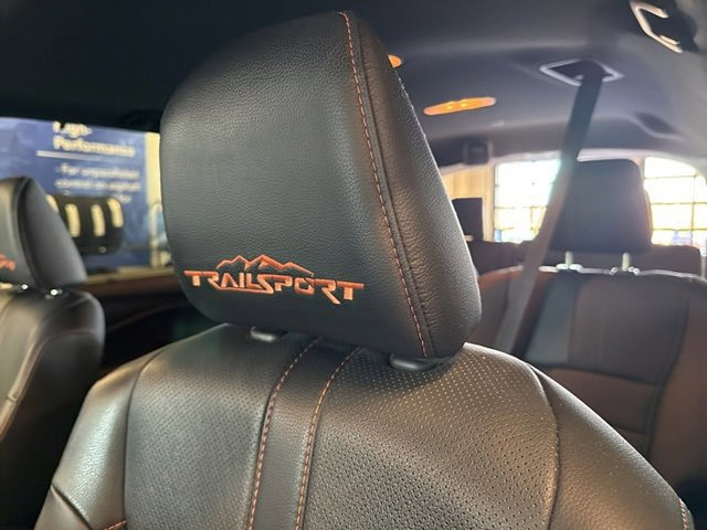 Used 2022 Honda Pilot TrailSport image 16