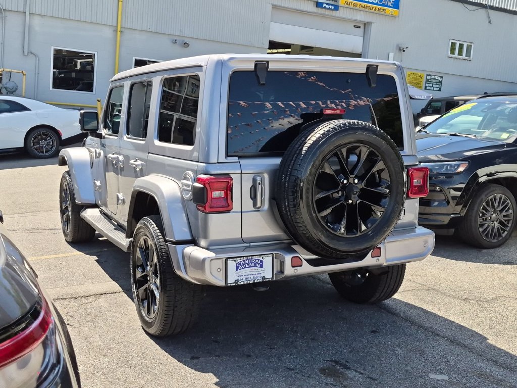 Certified 2020 Jeep Wrangler Unlimited Sahara AWD/4WD image 8
