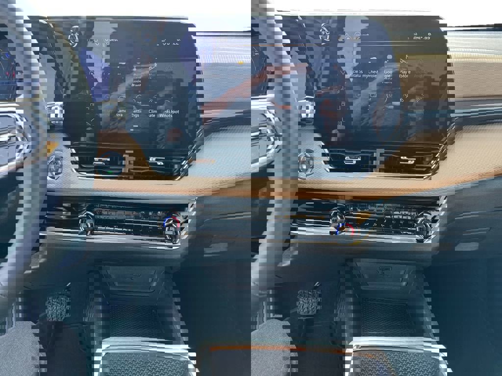 New 2026 Chevrolet Equinox ACTIV w/ Convenience Package III image 15