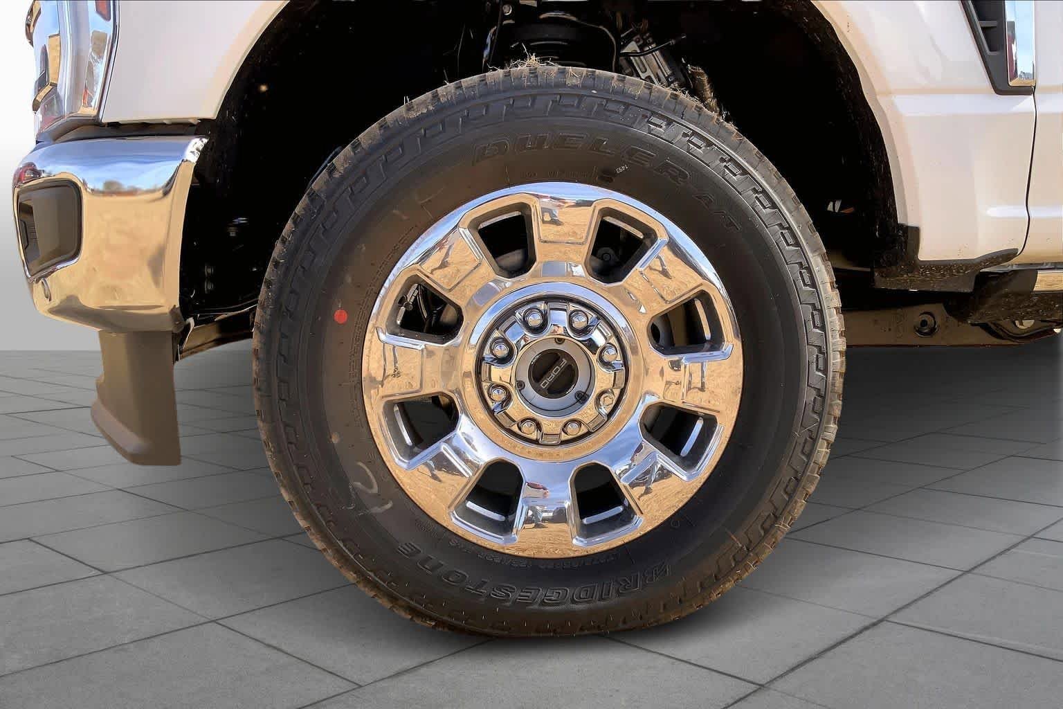 New 2026 Ford F250 Lariat w/ Lariat Premium Package image 11