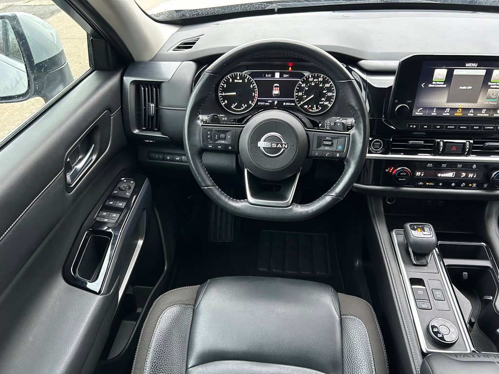 Used 2022 Nissan Pathfinder SL image 34