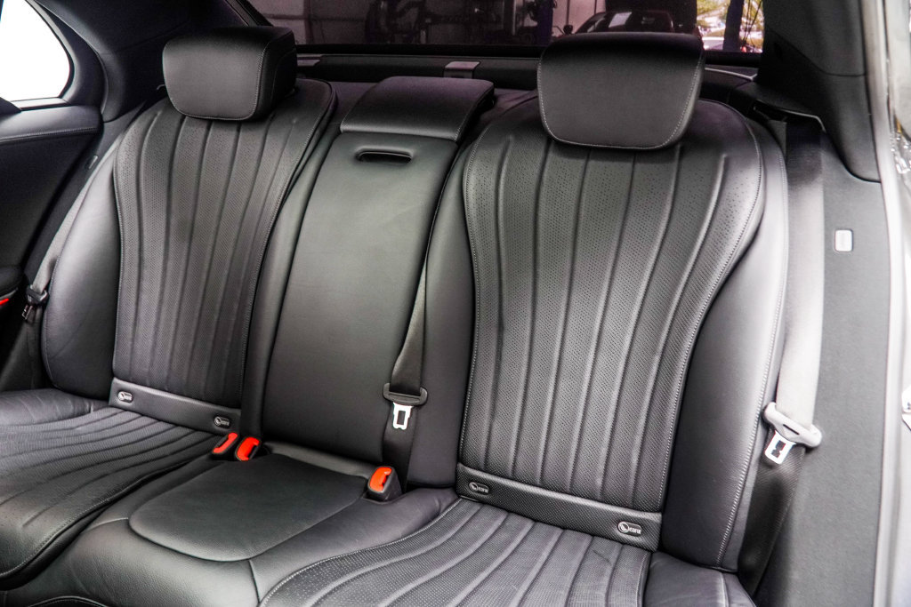 Used 2022 Mercedes-Benz S 500 4MATIC w/ AMG Line Package image 46