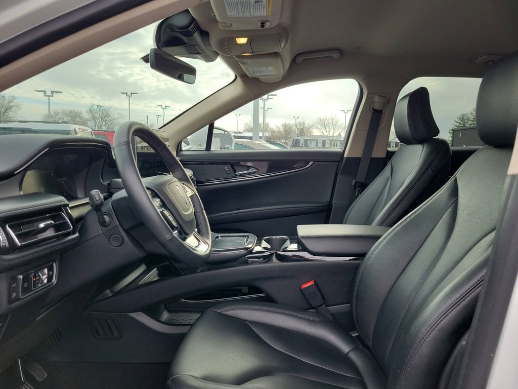 Certified 2023 Lincoln Nautilus AWD w/ Premium Package image 16