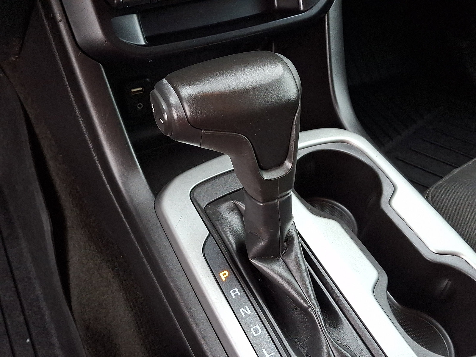 Used 2017 Chevrolet Colorado LT AWD/4WD image 12