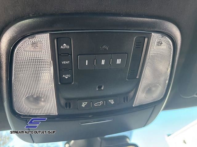 Used 2023 Dodge Durango R/T image 36