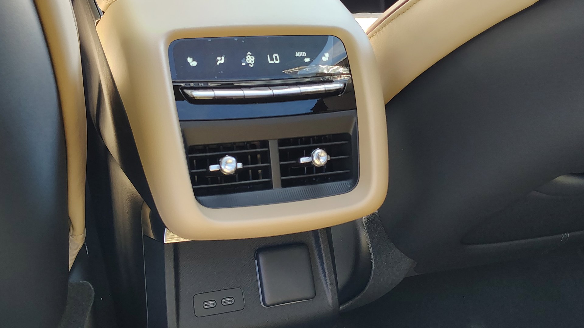 New 2026 Cadillac Lyriq Signature Luxury image 29