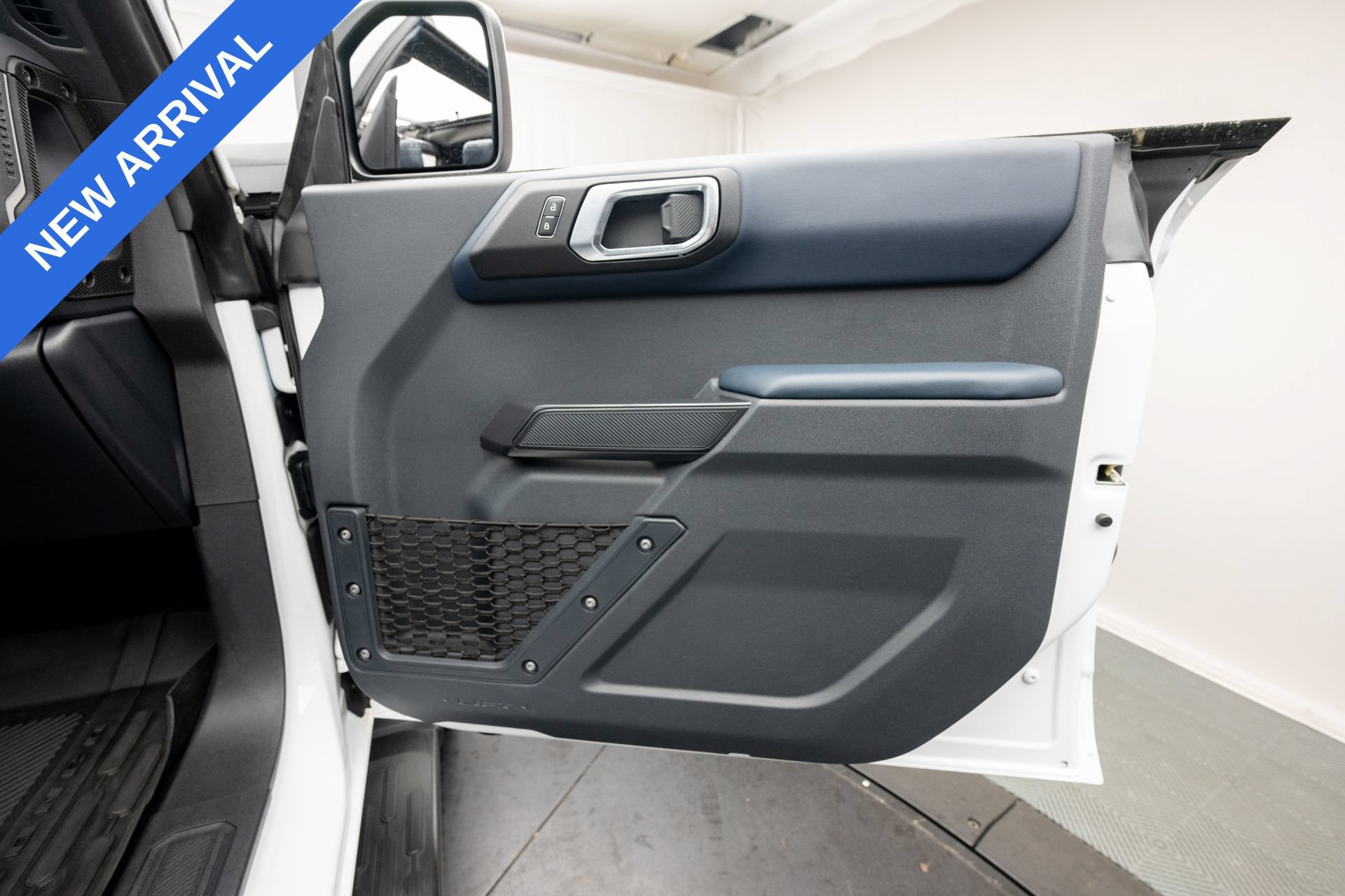 Used 2024 Ford Bronco Outer Banks AWD/4WD image 31