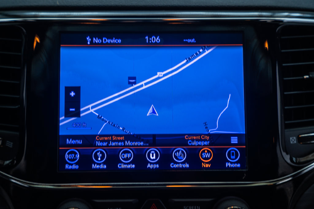 Used 2019 Jeep Grand Cherokee Altitude AWD/4WD image 26