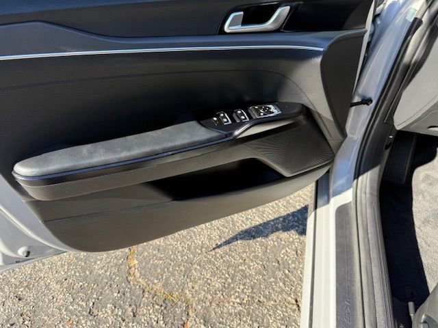 Used 2022 Kia K5 GT-Line image 22