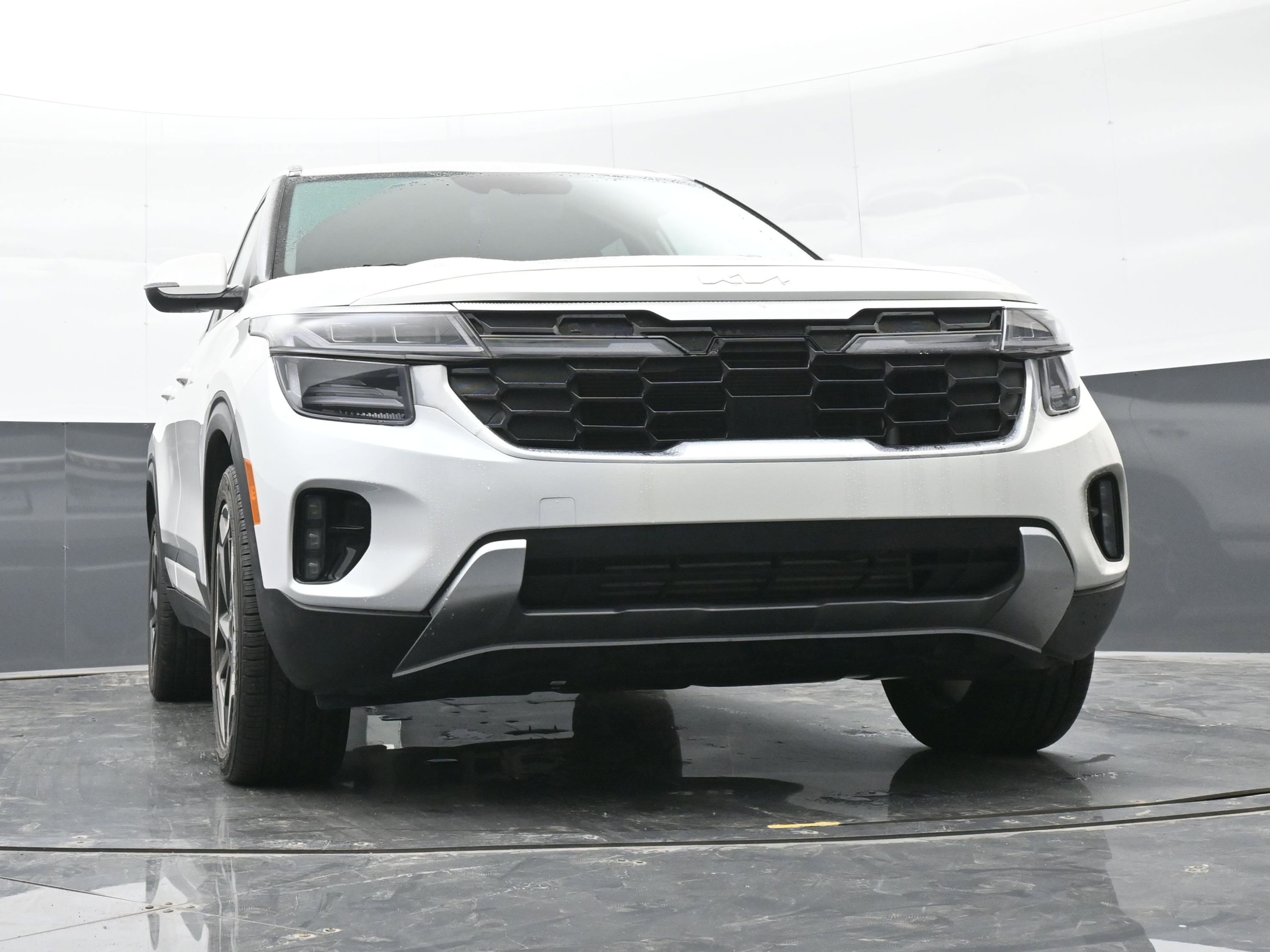 Used 2024 Kia Seltos SX image 42