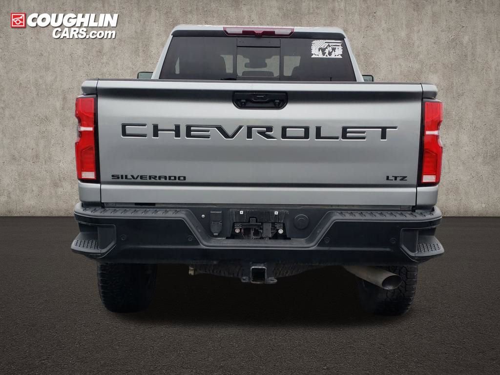Used 2025 Chevrolet Silverado 2500 LTZ w/ LTZ Plus Package AWD/4WD image 5