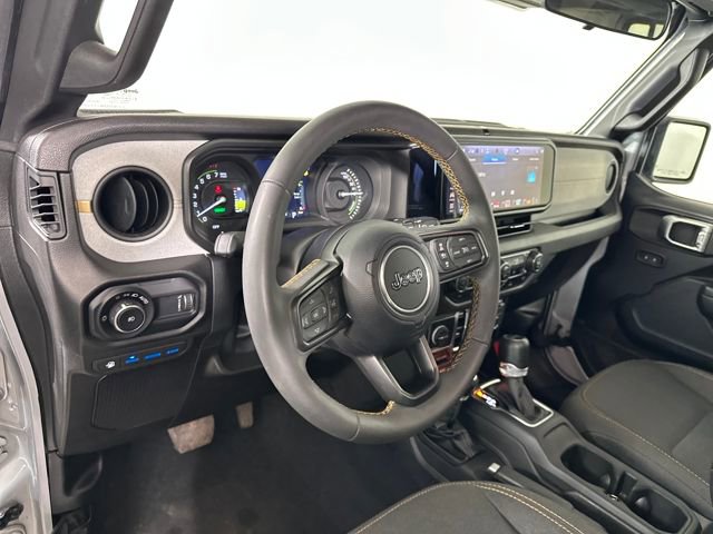 Used 2024 Jeep Wrangler Unlimited image 13