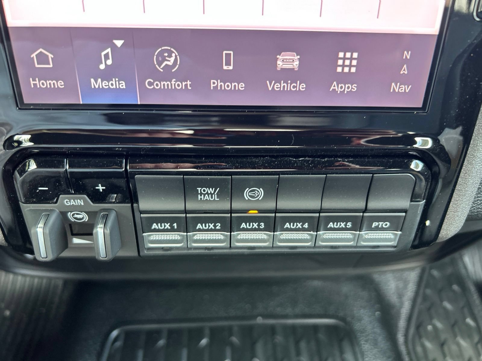 New 2026 RAM 5500 Tradesman AWD/4WD image 28