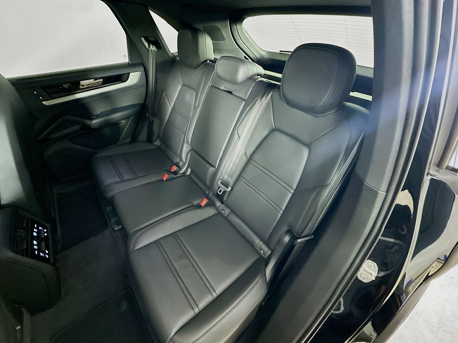 New 2026 Porsche Cayenne S AWD/4WD image 35
