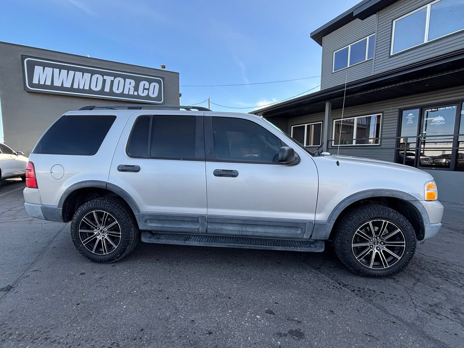 Used 2003 Ford Explorer XLT AWD/4WD image 26