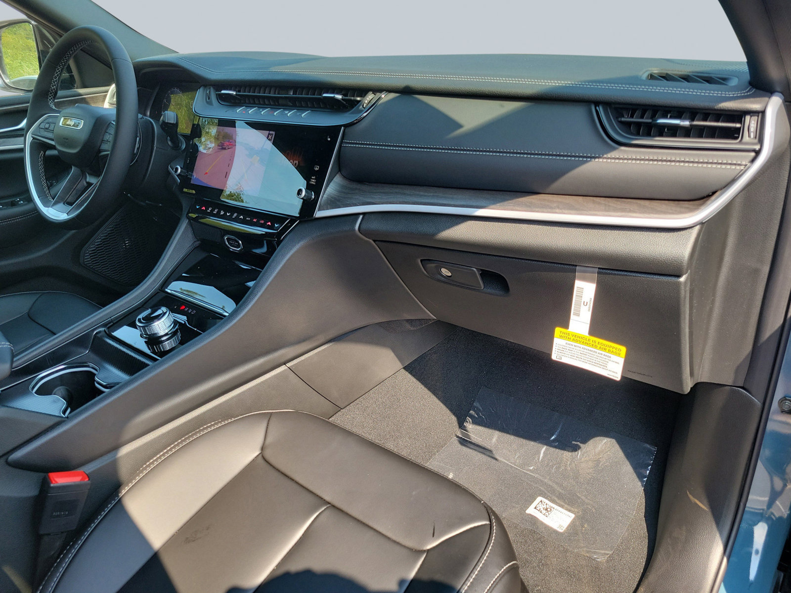 New 2027 Jeep Grand Cherokee Limited RWD image 39