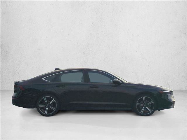 Used 2023 Honda Accord Sport image 4