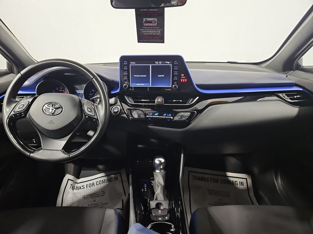 Used 2022 Toyota C-HR XLE FWD image 13