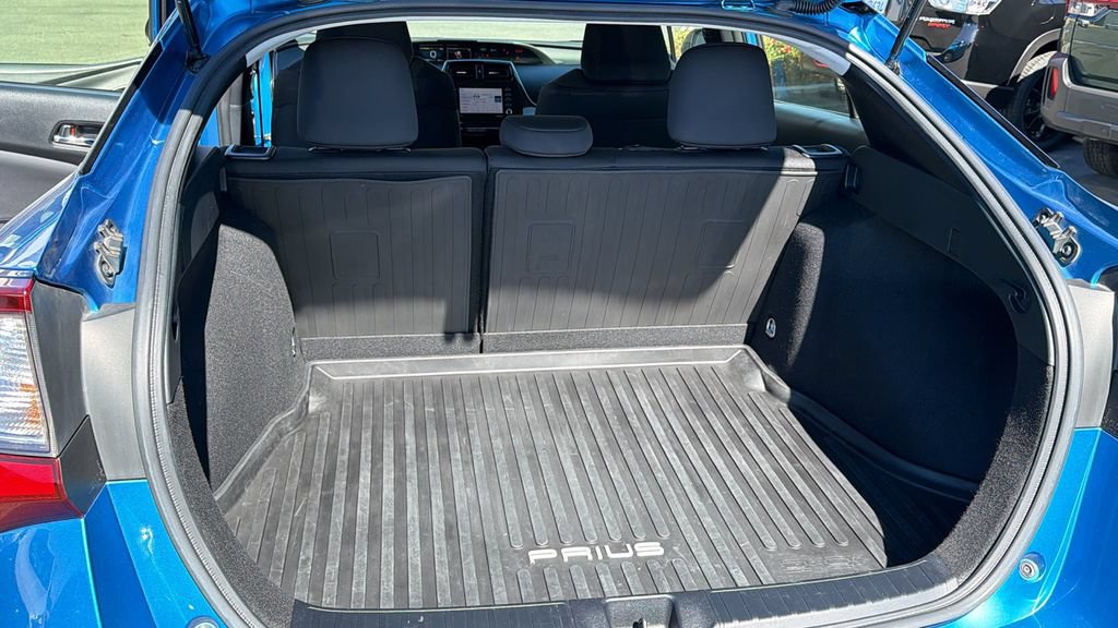 Used 2022 Toyota Prius L Eco FWD image 13