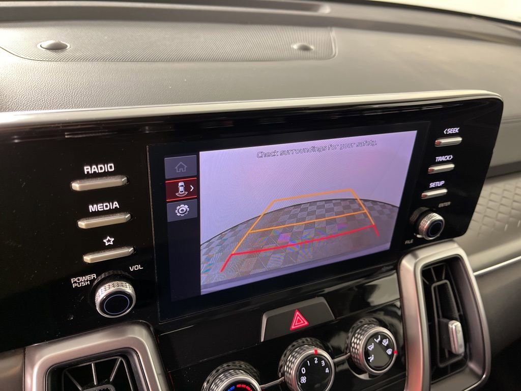 Used 2023 Kia Sorento LX image 27
