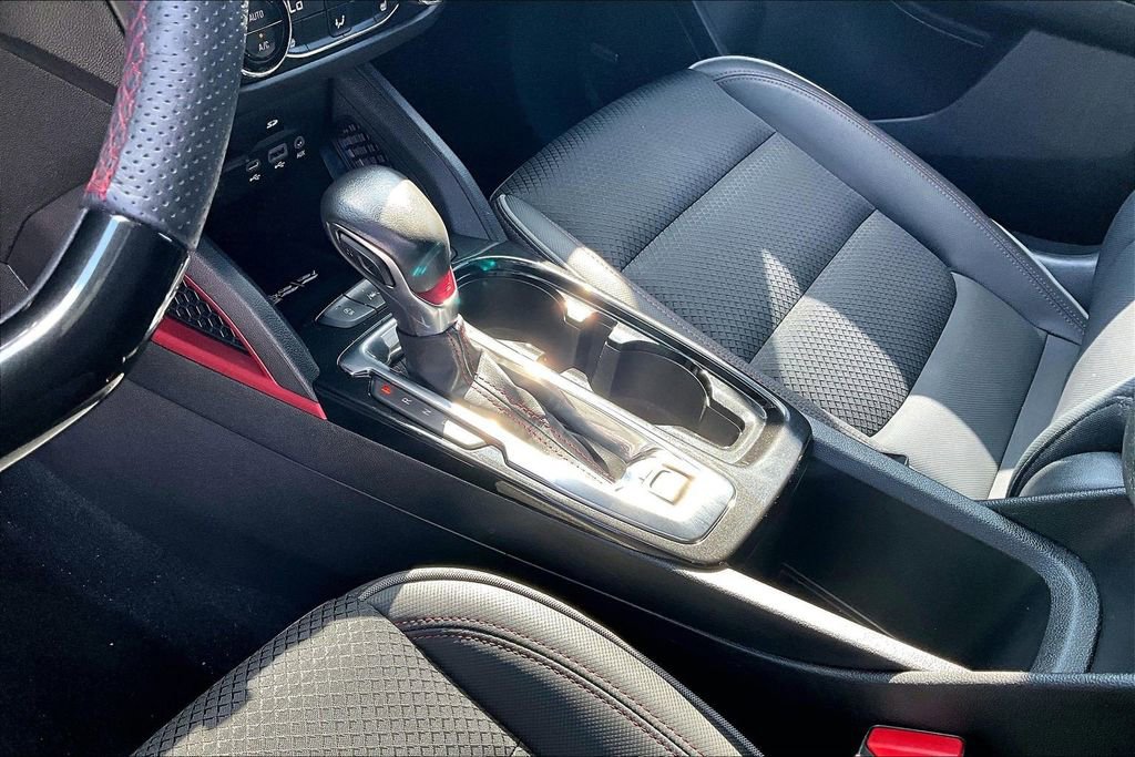 Used 2022 Chevrolet TrailBlazer RS w/ Sun and Liftgate Package image 10