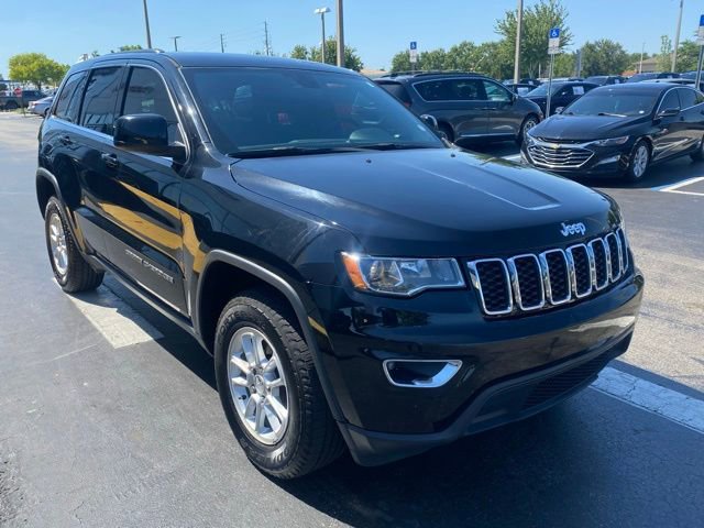 Used 2018 Jeep Grand Cherokee Laredo image 2