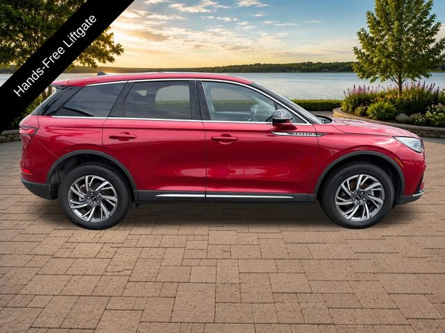 Used 2025 Lincoln Corsair AWD w/ Equipment Group 101A image 9