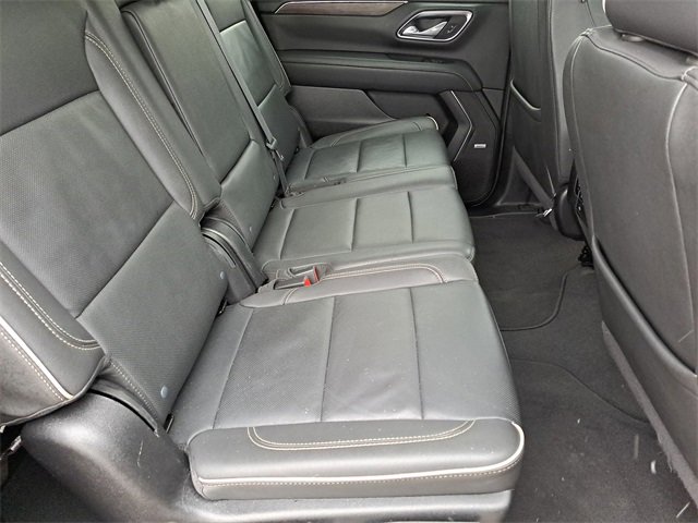 Used 2024 Chevrolet Suburban Premier image 27