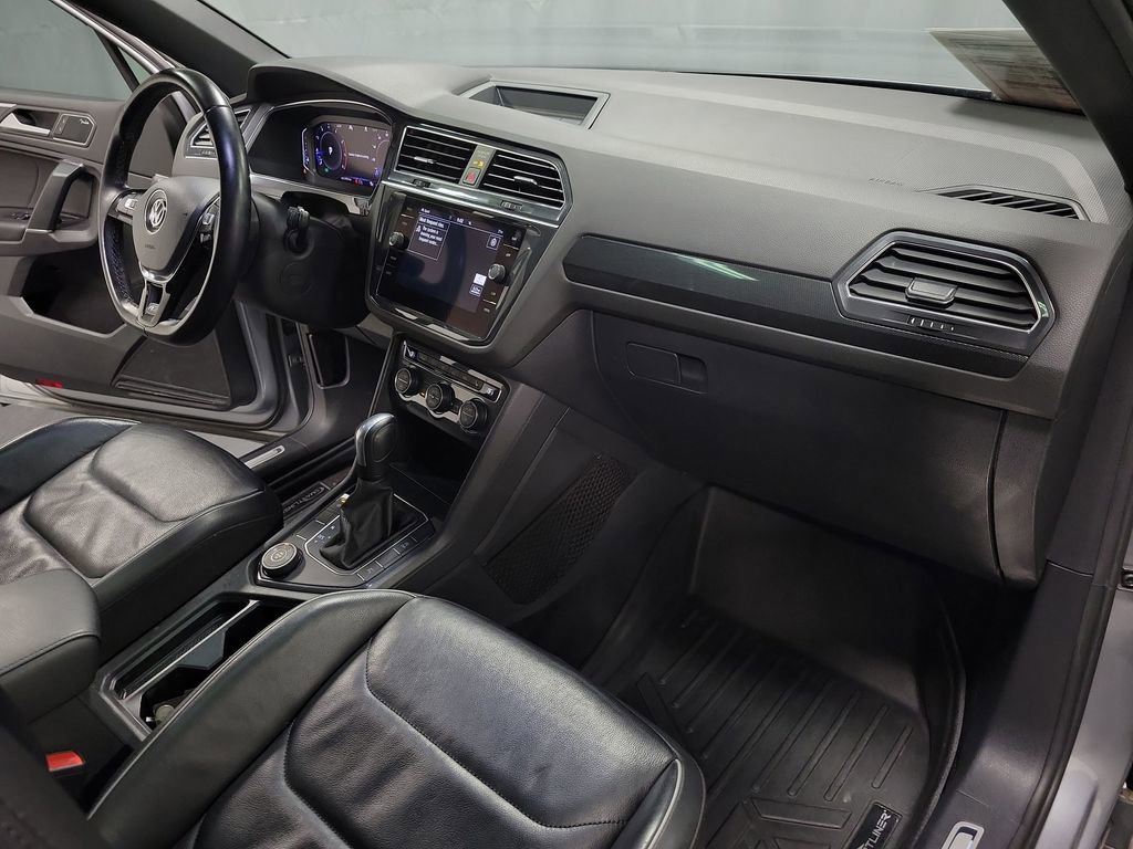 Used 2020 Volkswagen Tiguan SEL Premium R-Line AWD/4WD image 26