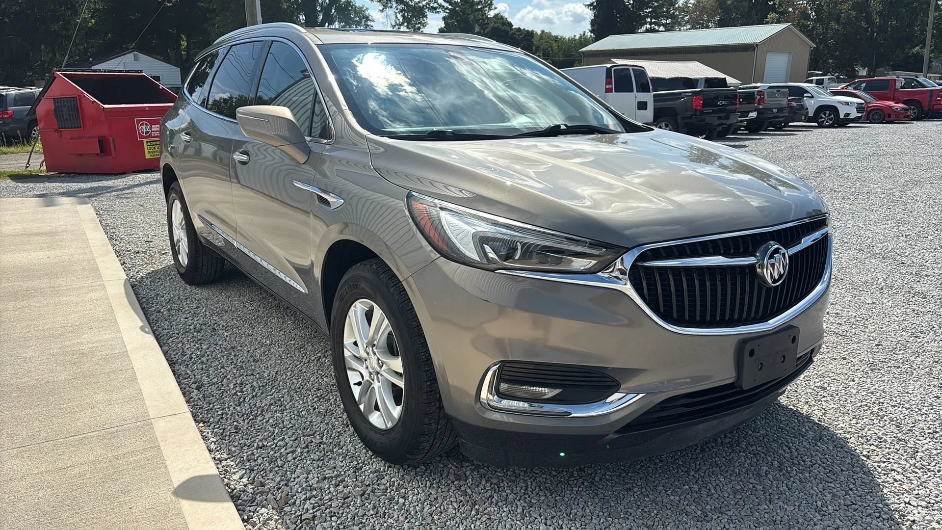 Used 2018 Buick Enclave Essence AWD/4WD image 11