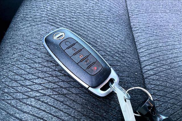 Certified 2025 Nissan Rogue SV image 13