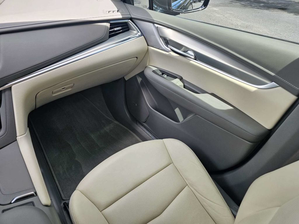 Used 2021 Cadillac XT5 Premium Luxury AWD/4WD image 20