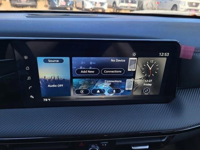 New 2025 Nissan Kicks SR w/ Illumination Package image 9