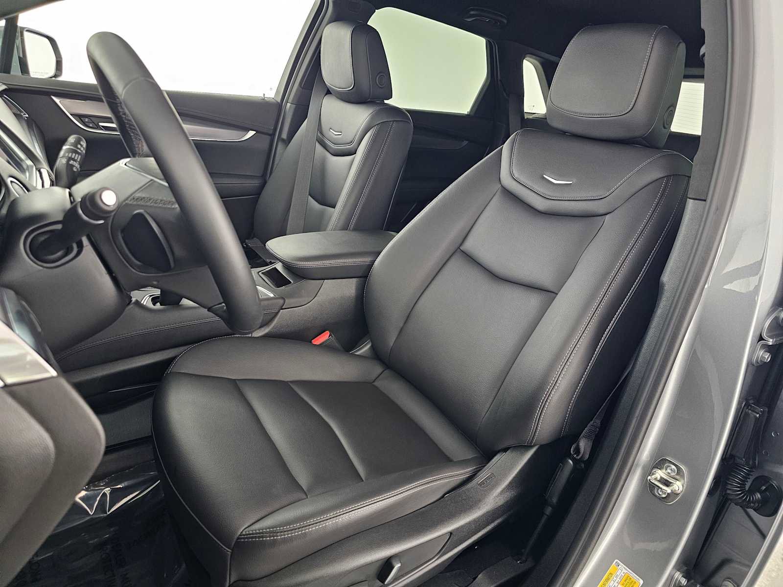 Used 2026 Cadillac XT5 Luxury w/ LPO, Floor Liner Package FWD image 21