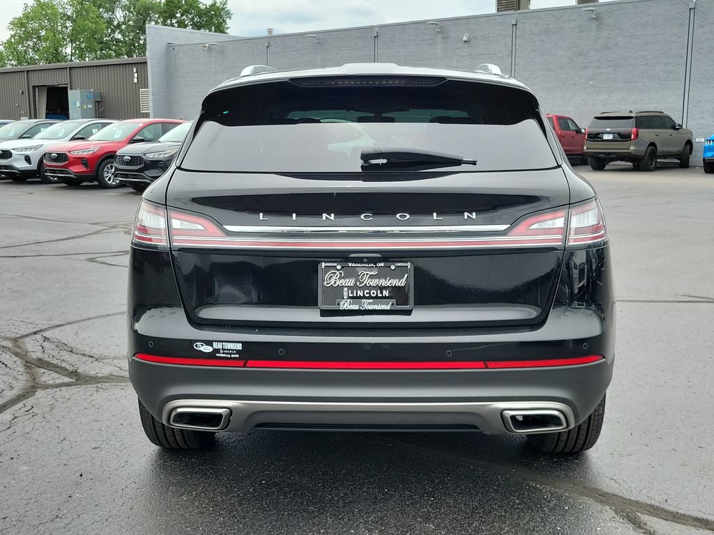 Used 2023 Lincoln Nautilus Reserve w/ Monochromatic Package AWD/4WD image 5