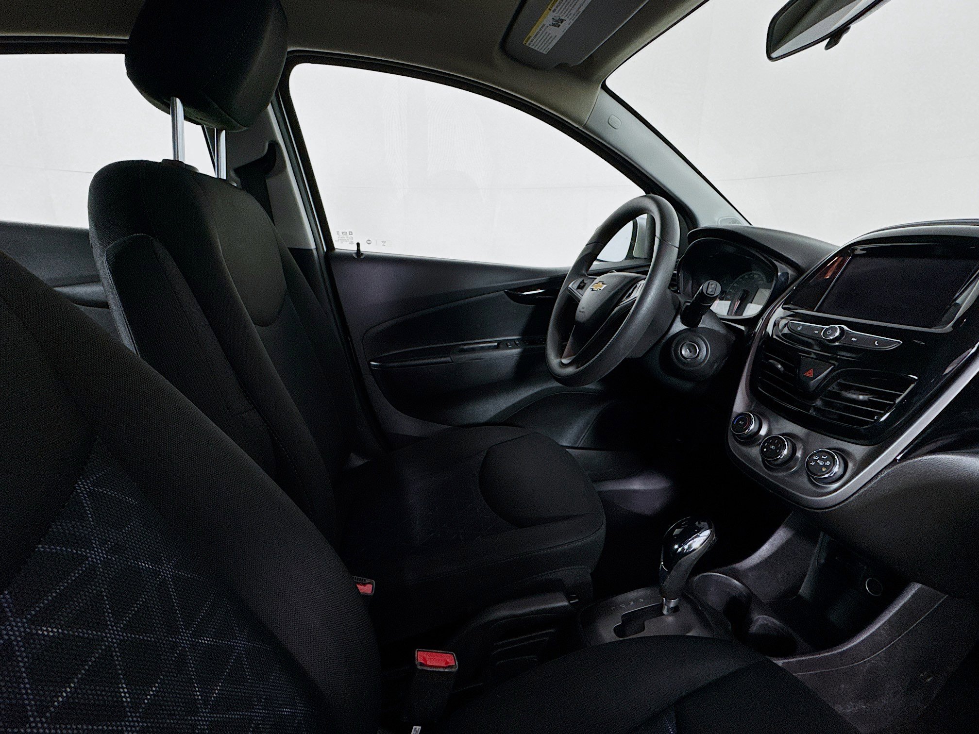 Used 2020 Chevrolet Spark LT image 27