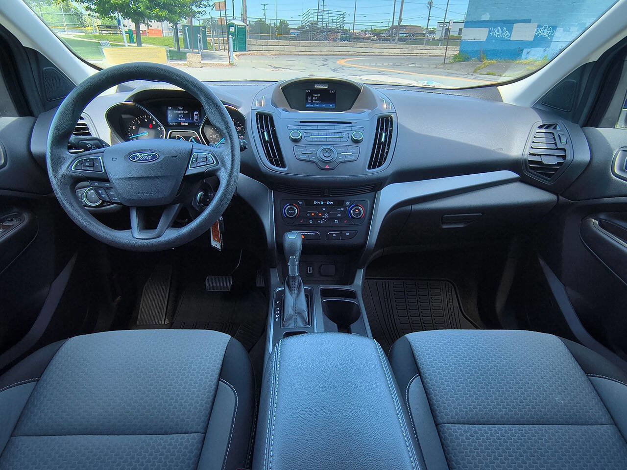Used 2017 Ford Escape SE AWD/4WD image 12
